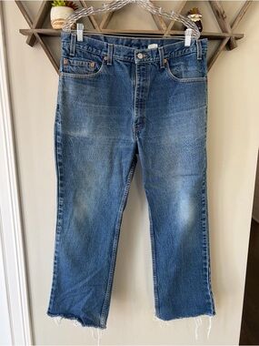 Vintage Cropped Raw Hem Levi's 501 jeans. Waist Size 38.
